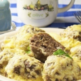 Куриные биточки с сыром