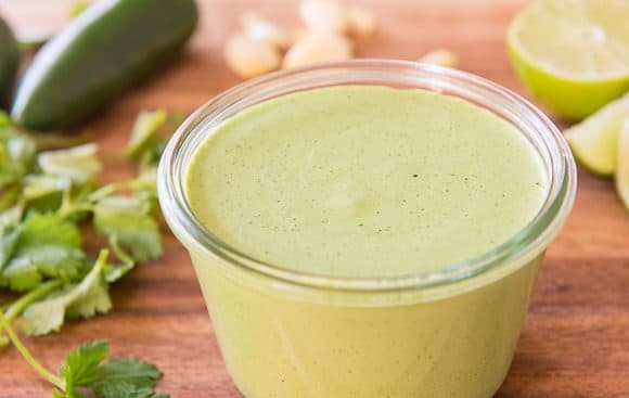 1. Этап. Соус из перца халапеньо: 3. Соус готов! Подавайте его холодным.