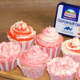 Кекс с кремом из творожного сыра