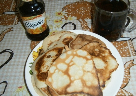 1. Этап. Оладьи без соды: Обжарьте оладья с двух сторон. Всё готово! Не забудьте добавить сироп, варенье или мёд. Приятного чаепития!