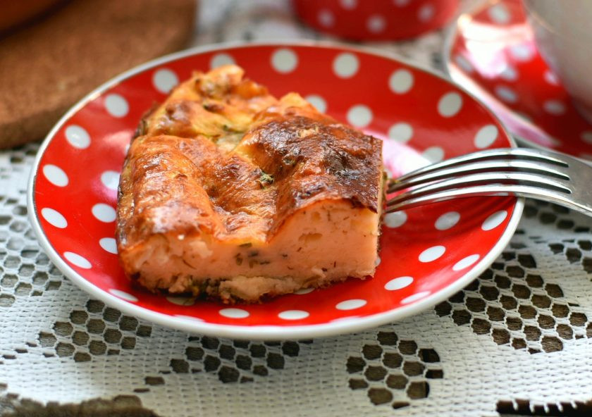 1. Этап. Творожная запеканка с зеленью и сыром: Остывшая запеканка тоже очень вкусная.