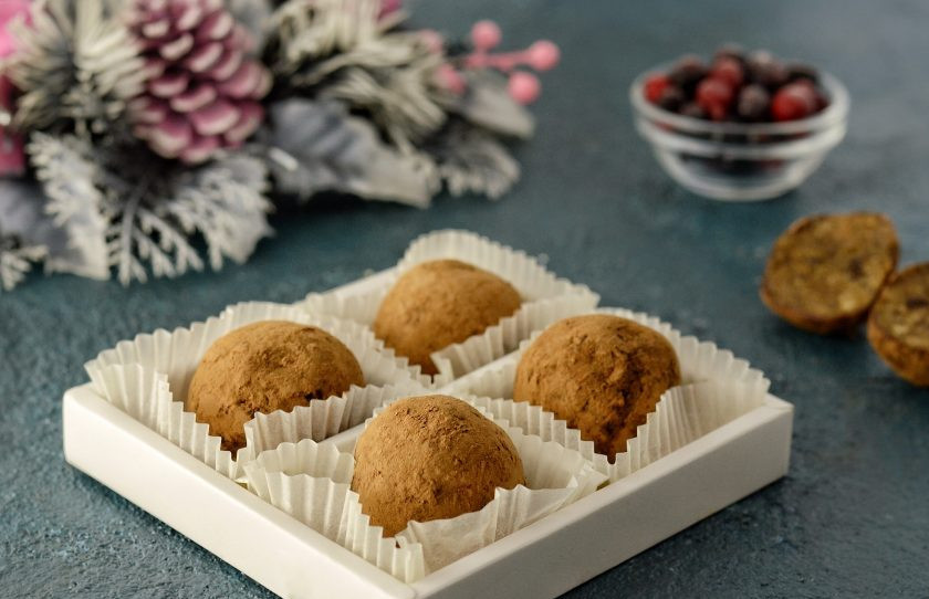 1. Этап. Конфеты из фиников: Конфеты из фиников готовы, приятного аппетита!