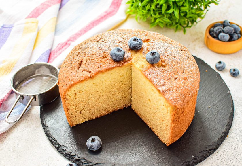 1. Этап. Бисквит в разъемной форме: Приятного угощения!