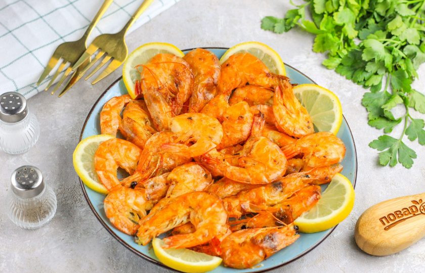 1. Этап. Креветки в аэрофритюрнице: Выложите румяные ароматные креветки из чаши мультипечи на тарелку и сбрызните лимонным соком. Подайте с лимонами, соусами и т.д. Приятного вам аппетита!