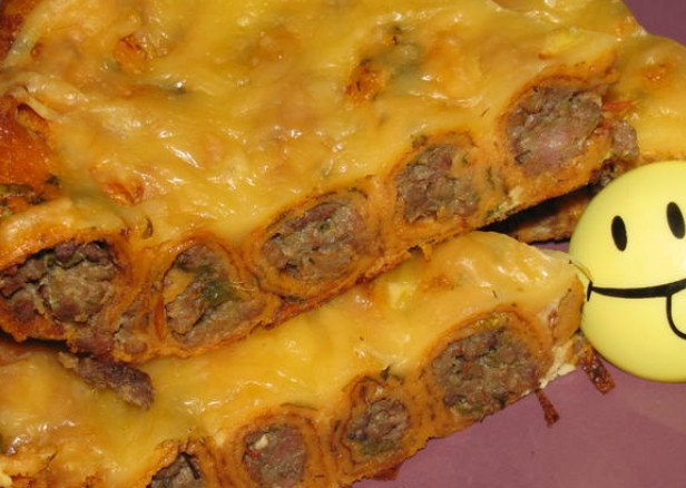 1. Этап. Блинная улитка с мясным фаршем: Приятного аппетита!