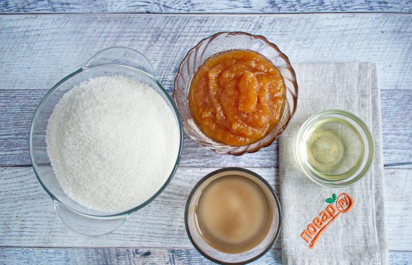 1. Этап. Зефир по ГОСТу: Агар-агар замочите в воде на 15-20 минут.