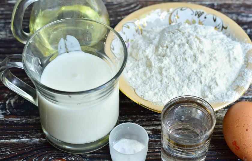 1. Этап. Хворост на кефире с водкой: Подготовьте ингредиенты.