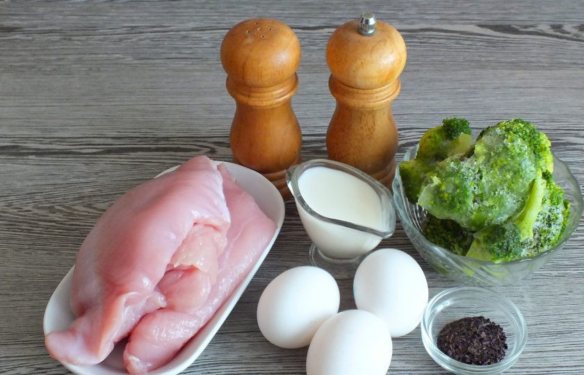 1. Этап. Суфле из индейки с брокколи: Подготовьте необходимые ингредиенты.