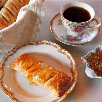 Яблочные слойки с корицей