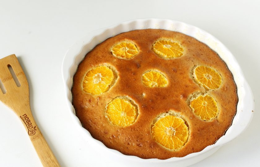 1. Этап. Пирог с мандаринами на кефире: Пирог с мандаринами на кефире готов.