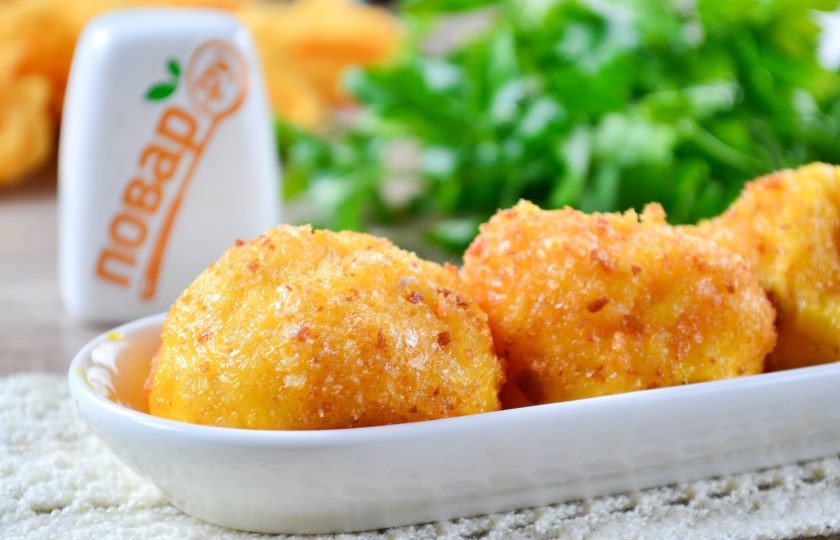 1. Этап. Сырные шарики во фритюре: Сырные шарики во фритюре готовы. Приятного аппетита!