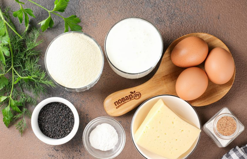 1. Этап. Манник с сыром: Подготовьте все ингредиенты.