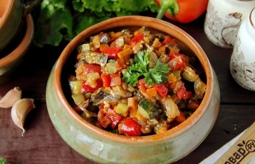 1. Этап. Икра овощная: Приятного аппетита!