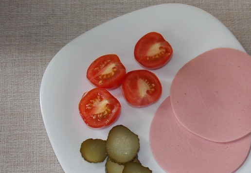 1. Этап. Бутерброд Бородинский с сыром: Подготовить ингредиенты.