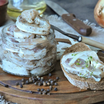 Селедка из леща в домашних условиях