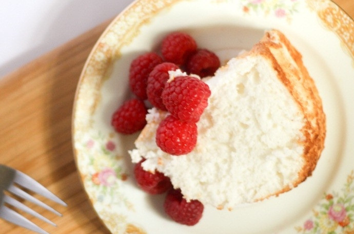 1. Этап. Кекс Белый ангел: 5. Готовый кекс выньте из формы и остудите. Приятного чаепития!