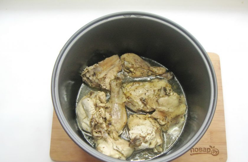 1. Этап. Тушенка в мультиварке: Готовьте тушенку еще 1 час.