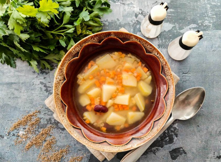 1. Этап. Картофельный суп с бобовыми: Картофельный суп с бобовыми готов. Приятного аппетита!