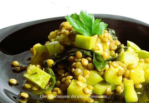 1. Этап. Чечевица с кабачками и шпинатом: Подавайте к столу!