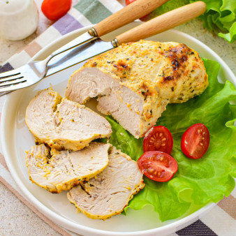 Куриные грудки в духовке с майонезом