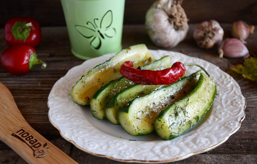 1. Этап. Малосольные огурчики без рассола: 5. Утром угощайтесь хрустящими малосольными огурчиками. Приятного аппетита!