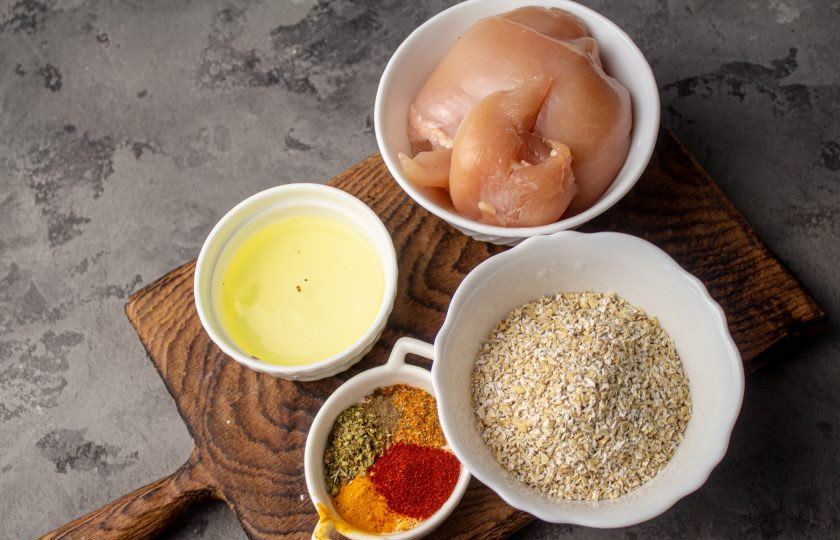 1. Этап. Наггетсы в духовке без масла: Подготовьте все необходимые ингредиенты.