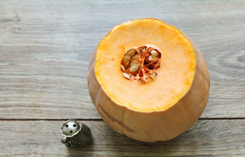 1. Этап. Соленые тыквенные семечки: Подготовьте все необходимые ингредиенты для приготовления тыквенных семечек.