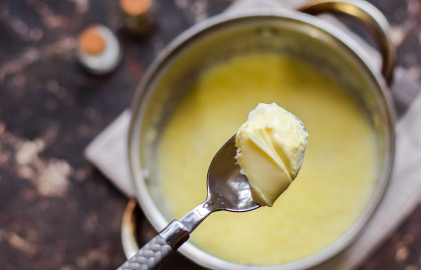 1. Этап. Кускус на молоке: В готовую кашу добавьте сливочное масло, перемешайте хорошо и подавайте к столу.