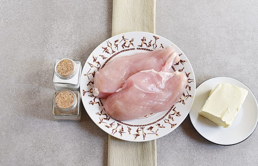 1. Этап. Жареное филе курицы: Подготовьте ингредиенты.