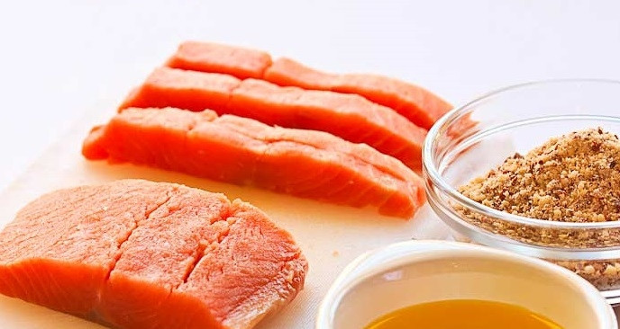 1. Этап. Рыбные палочки в миндальной панировке: 1. Подготовьте все необходимые ингредиенты.