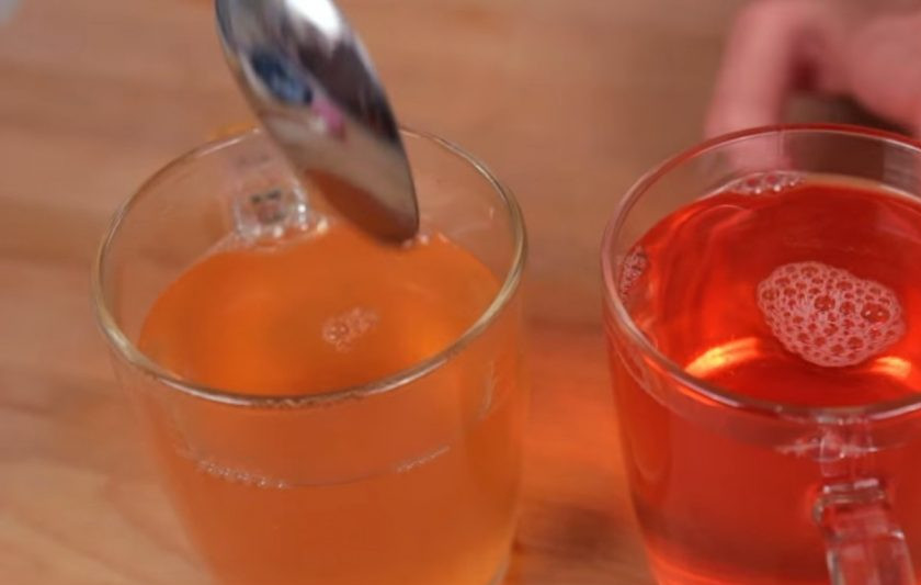 1. Этап. Земля с червяками (десерт): 1. Для начала приготовьте разноцветное желе так, как написано на упаковках (в качестве красителей можно взять соки или тархун).