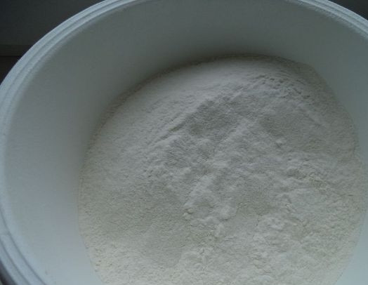 1. Этап. Тесто на пиццу без дрожжей: 3. Это нужно для обогащения ее кислородом.