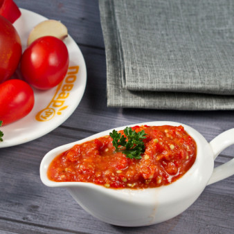 Закуска из запеченных помидоров и перцев