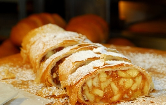 1. Этап. Штрудель с яблоками: Приятного аппетита!