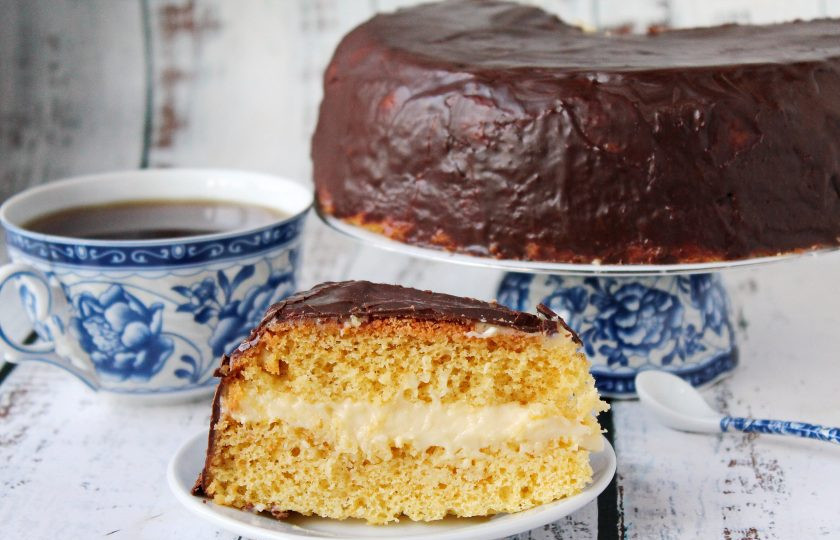 1. Этап. Торт Чародейка в мультиварке: Приятного аппетита!