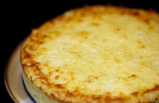 1. Этап. Пирожок с мясом: 14. Выпекайте до румяности около часа. Подавайте горячим.