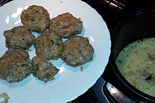 1. Этап. Говяжьи котлеты в мультиварке: 4. На программе 