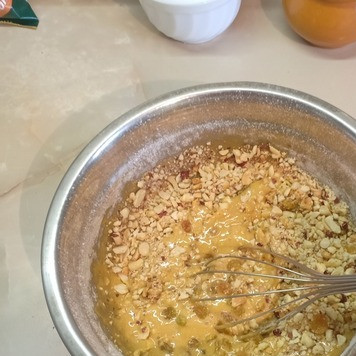 1. Этап. Кекс на вареной сгущенке: *