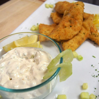 Судак под сметанным соусом