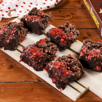 Chocolate-Covered Strawberry Cocoa Pebbles Treats