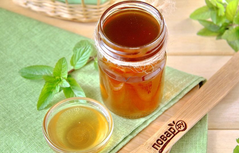 1. Этап. Варенье из мяты: Есть вариант, когда листья мяты идут в варенье в перекрученном виде, но мне такое густое варенье не по вкусу. Варенье достаточно аллергенное, будьте аккуратны в дозировке. Удачных заготовок!