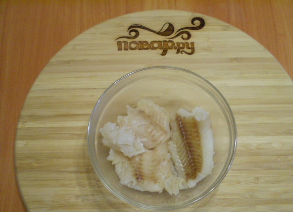 1. Этап. Суп на рыбном бульоне: 7. Рыбу остудите немного.