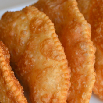 Чебуреки сырные