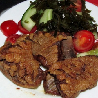 Утка тушеная