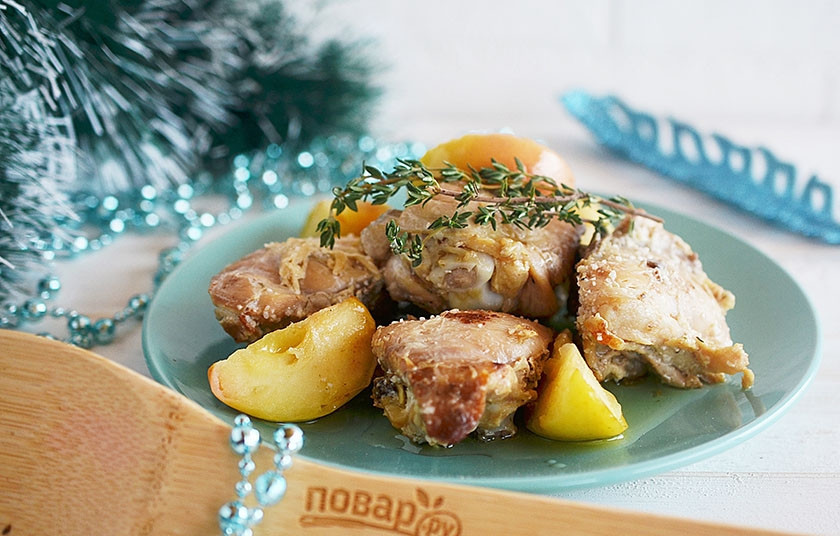 1. Этап. Курица в сидре с яблоками: Подайте к столу. Приятного аппетита!