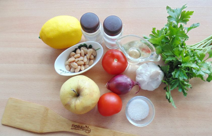 1. Этап. Салат с фасолью и яблоками: Подготовьте ингредиенты для приготовления салата.