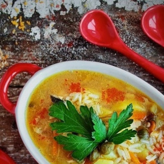 Рыбный суп из сайры