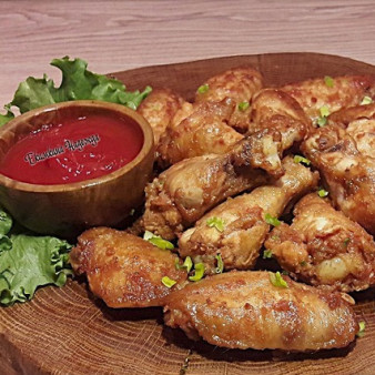 Крылышки, маринованные в остром кетчупе