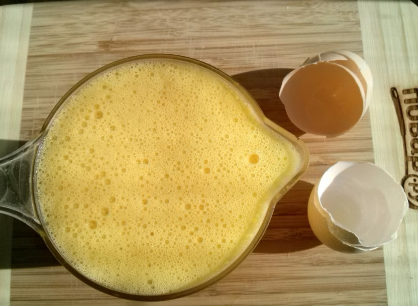 1. Этап. Меланж яичный: Добавьте по вкусу щепотку соли и еще раз перемешайте. Меланж готов!