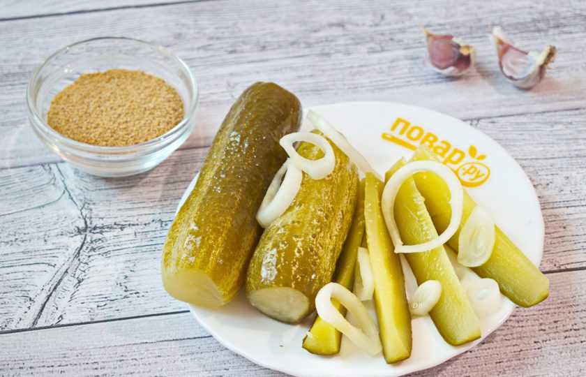 1. Этап. Соленые огурцы с горчицей: 5. Теперь вы можете в любой подходящий момент достать этот козырь из рукава и поставить на стол удивительно вкусную, необычную закуску. Приятного аппетита!